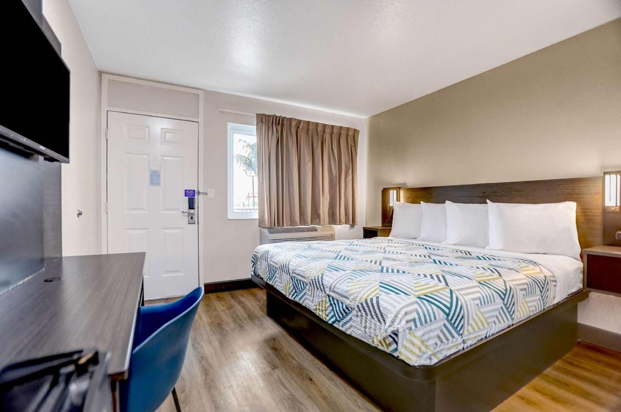 Motel 6-San Bernardino, Ca - South Экстерьер фото