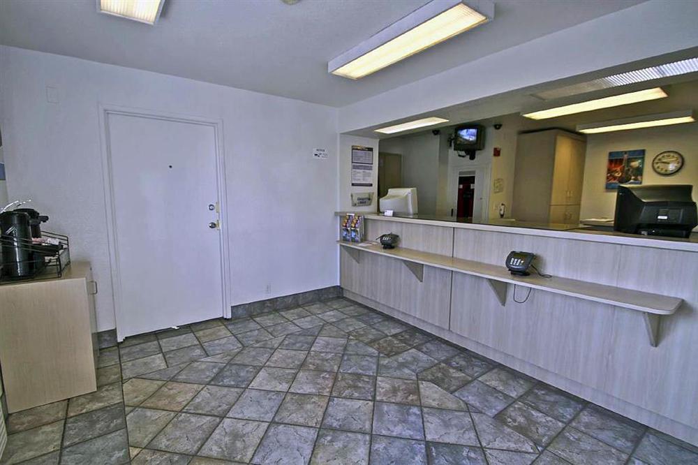 Motel 6-San Bernardino, Ca - South Интерьер фото